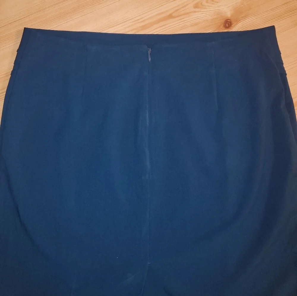 New York & Company Women's Pencil Skirt - Picture 3 of 7